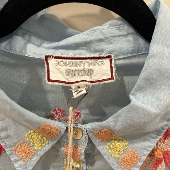 Women’s Johnny Was Evangeline Smocked Shirt, Blue, Small - Picture 3 of 6